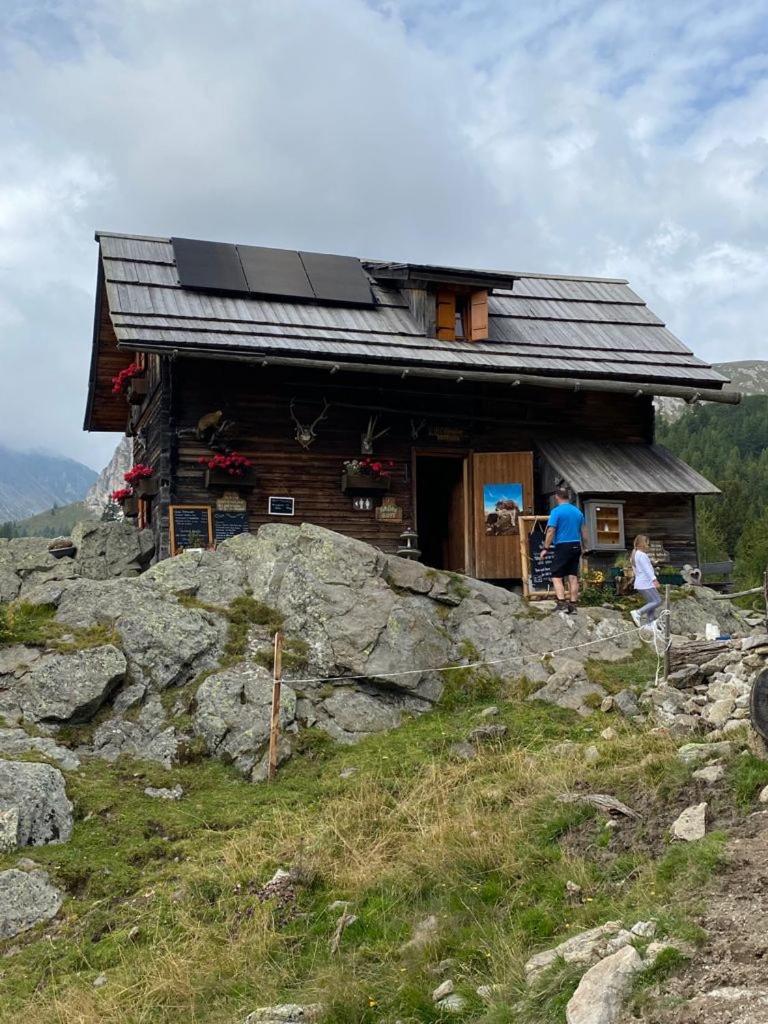Nocky Mountains Lodge And Apartment Radenthein Εξωτερικό φωτογραφία
